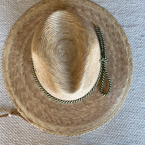 Straw Fedora Style Hat w/Green & Black Rope Hat Band Size: 6 7/8” - Picture 6 of 7